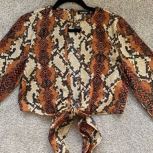 Boohoo front tie crop top